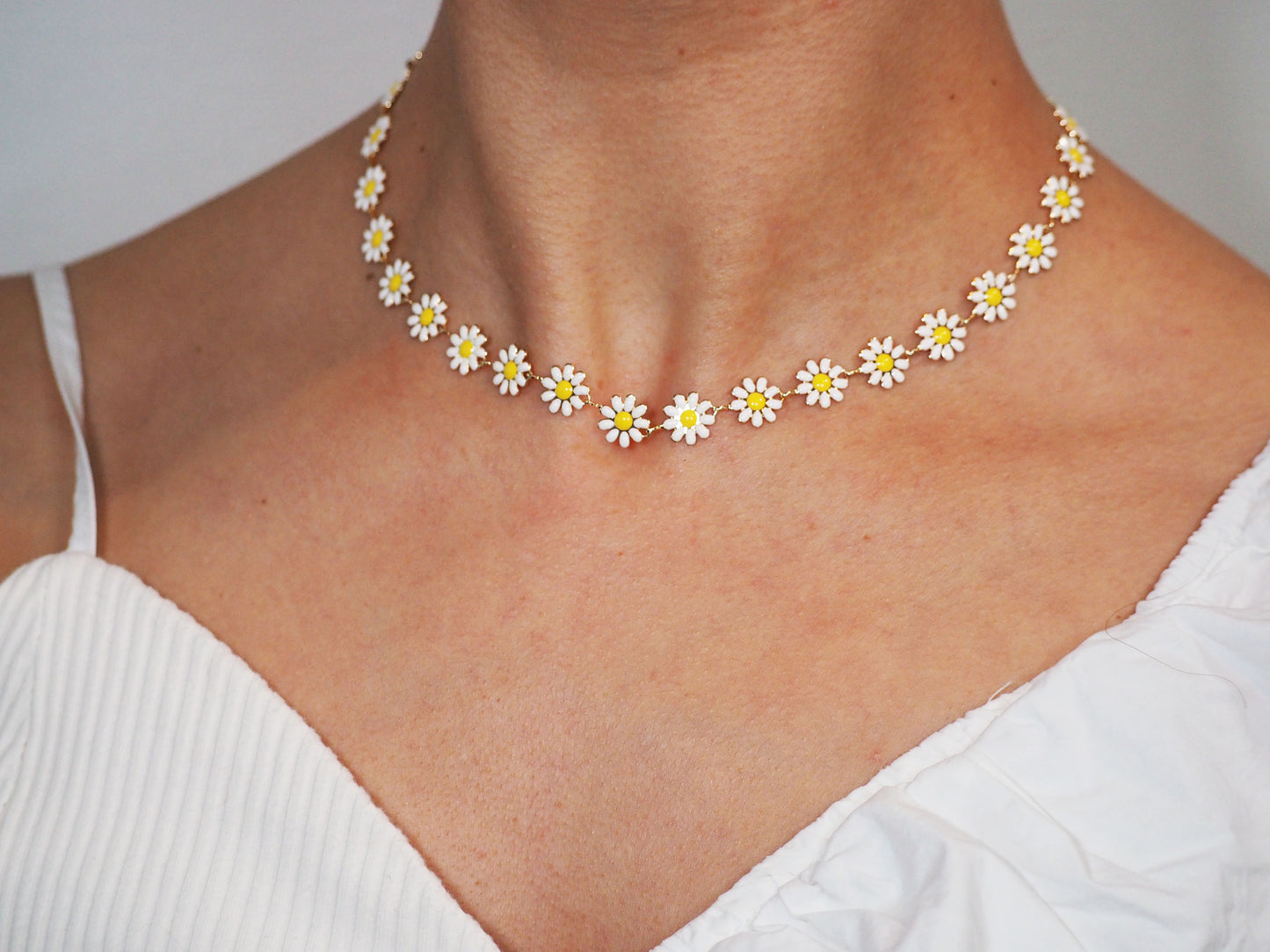 Gold Plated 18k Marguerite Necklace