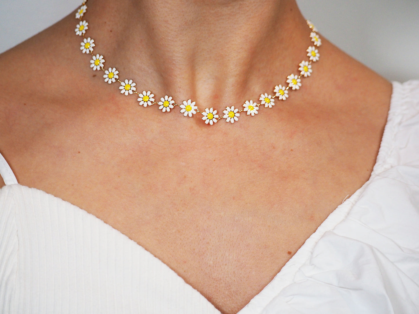 Gold Plated 18k Marguerite Necklace