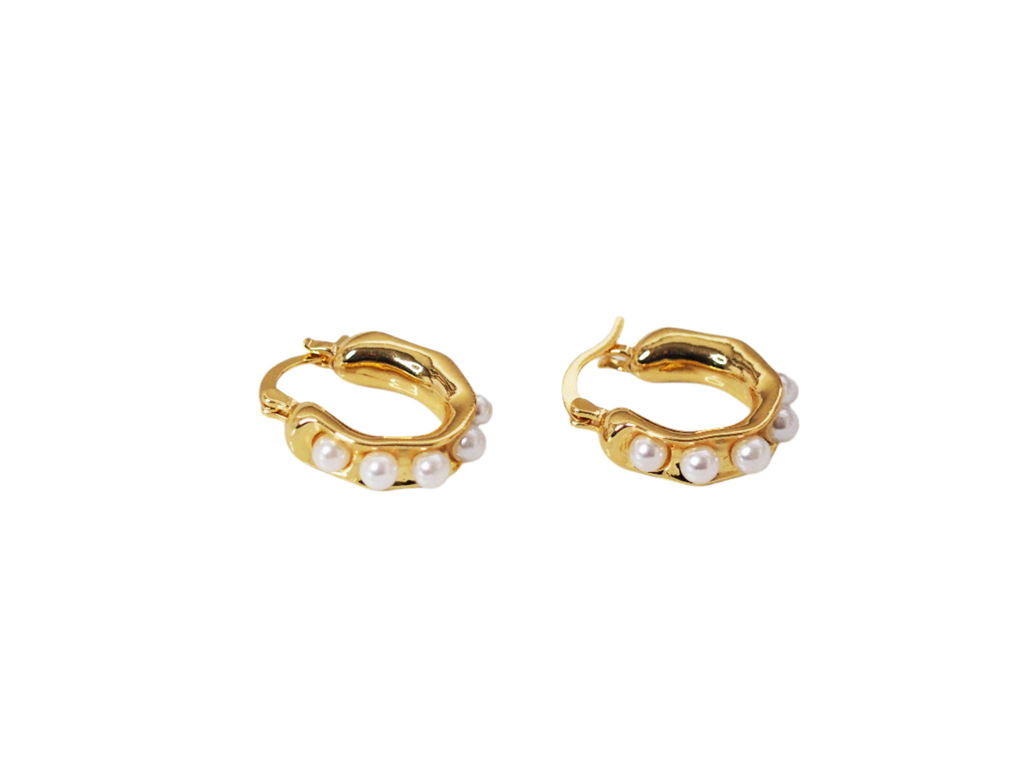 18k Gold Plated Hoop Earrings with Medium Pearls