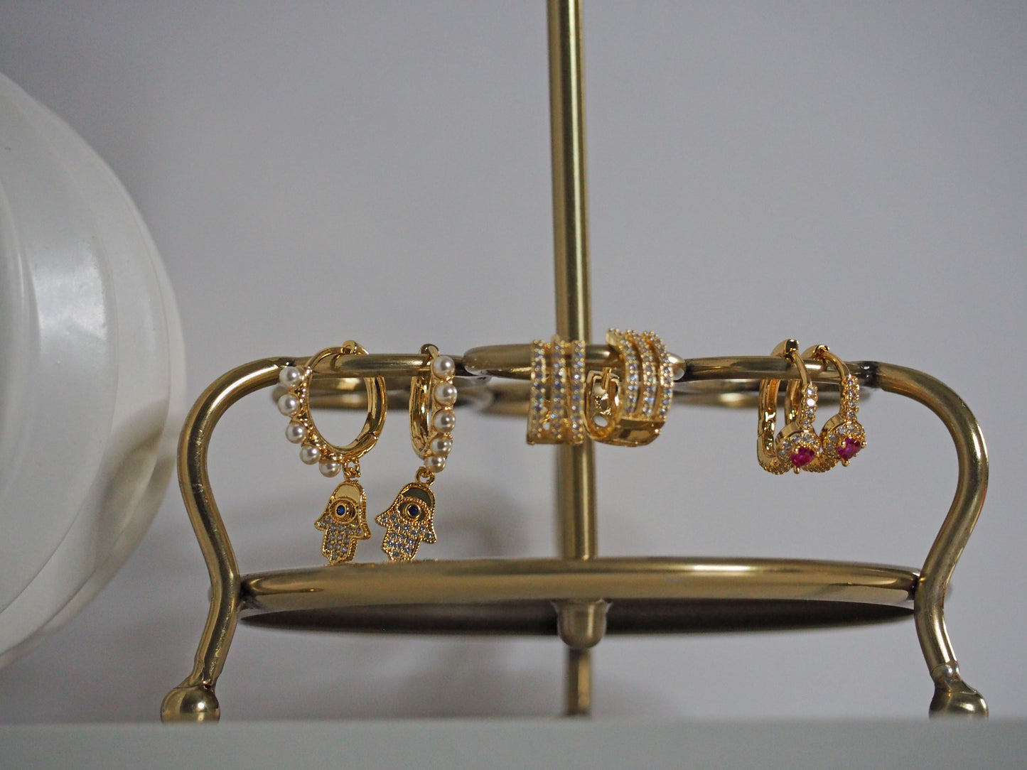 Huggies Earrings with Zircon Circle - Gold Plated 18k