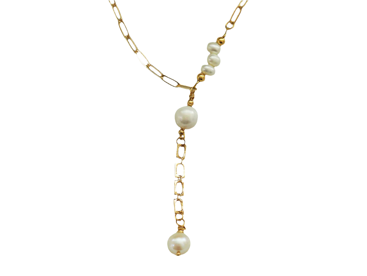 Elegant Necklace with White Freshwater Pearls – 18k Gold Plated