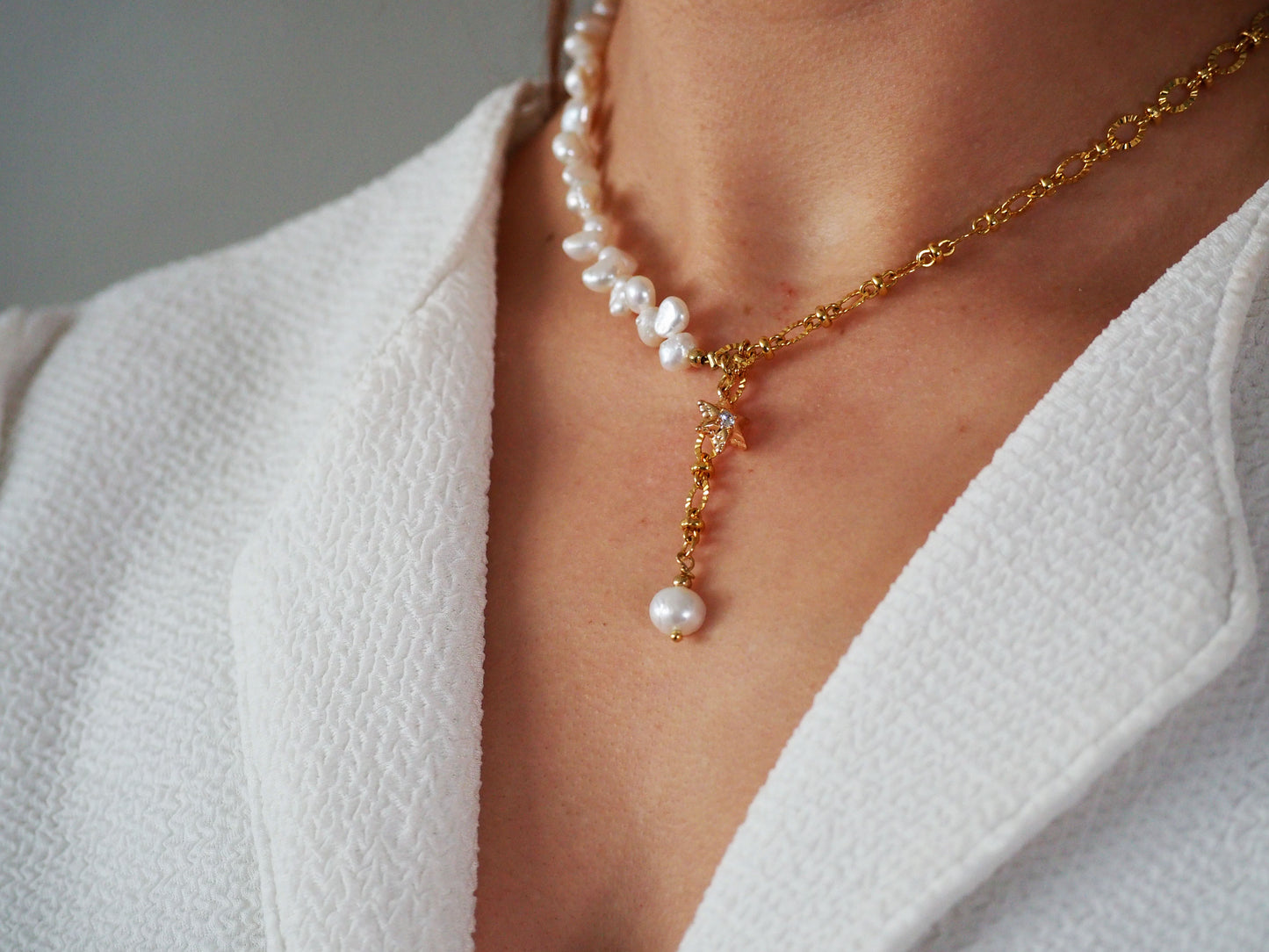 Freshwater Pearl Necklace with Half Chain & Star