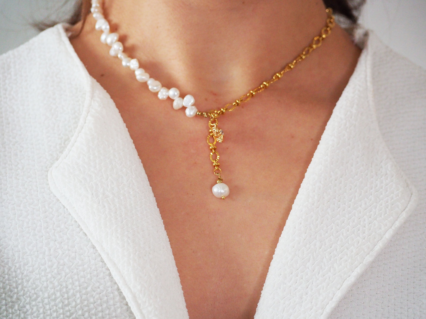 Freshwater Pearl Necklace with Half Chain & Star
