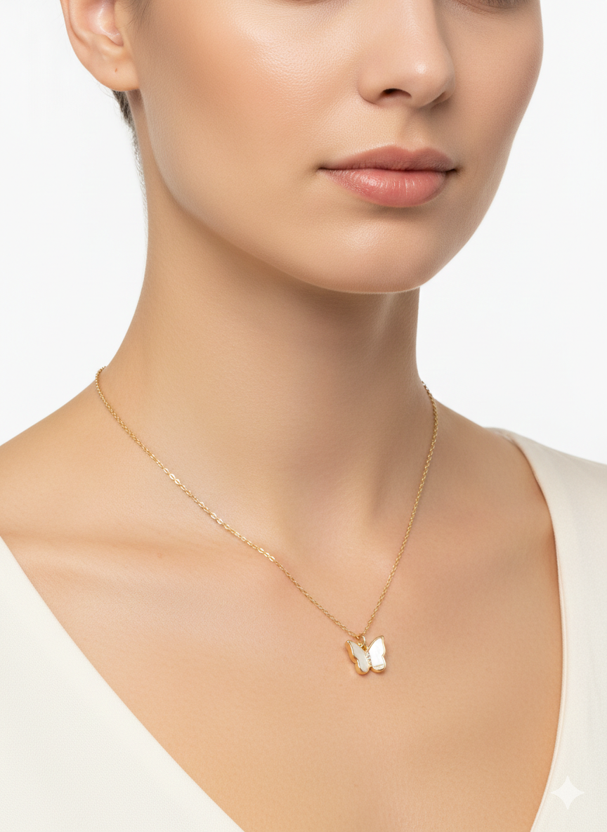Butterfly White Shell Necklace – 18K Gold Plated