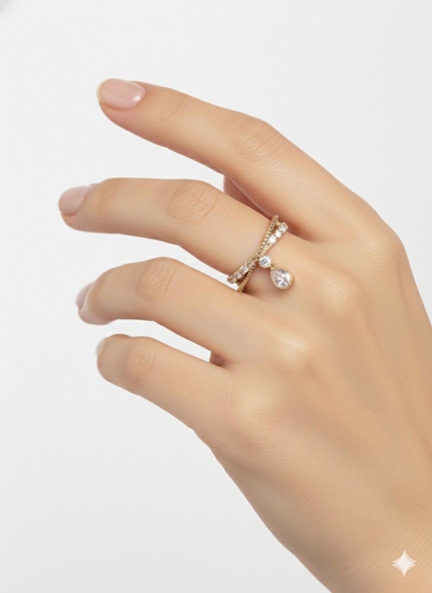 Zirconia Holding Ring – 18K Gold-Plated Adjustable