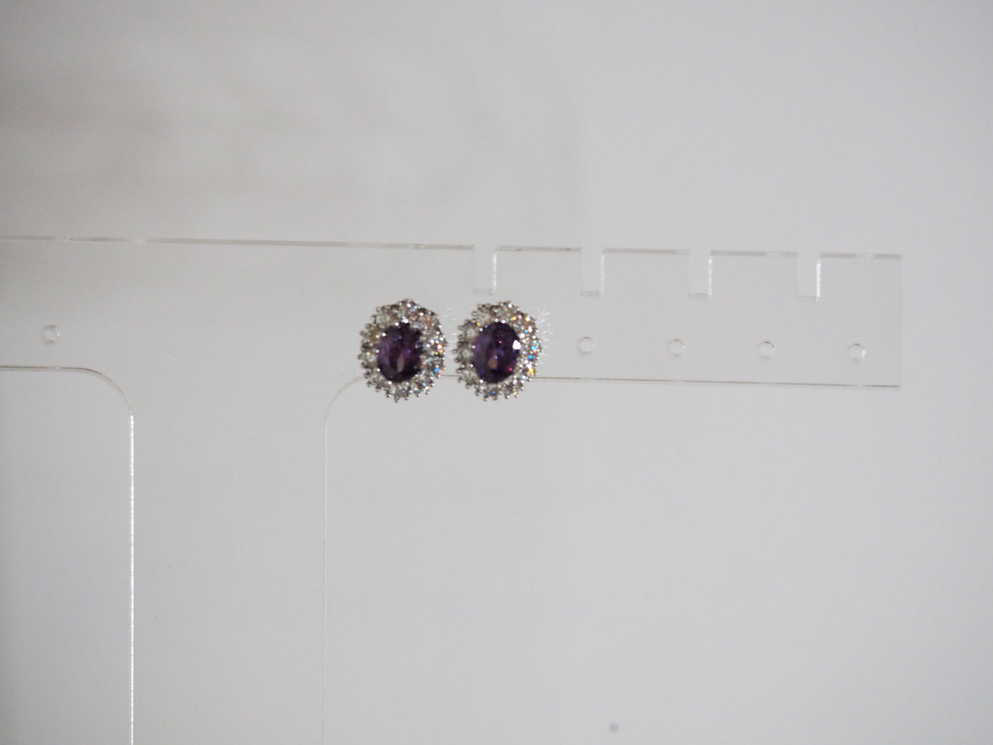 Earrings oval Magenta Zirconia