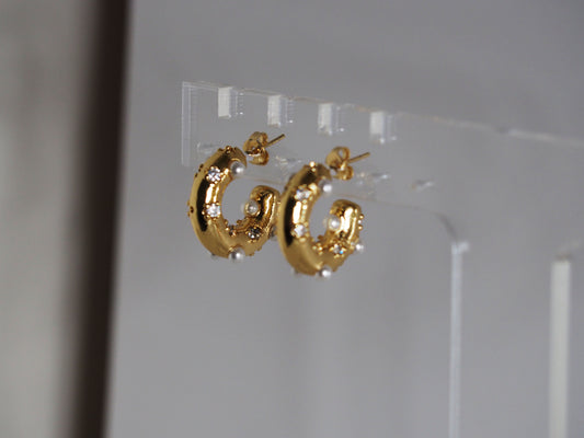 Gold plated 18k Hoop earrings with pearls and zircons