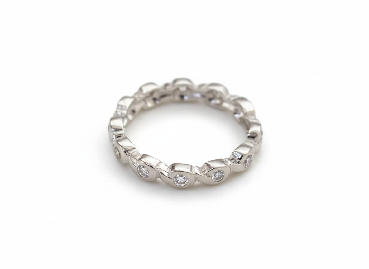 Beautiful Waves Ring with White Zircons in Sterling Silver 925