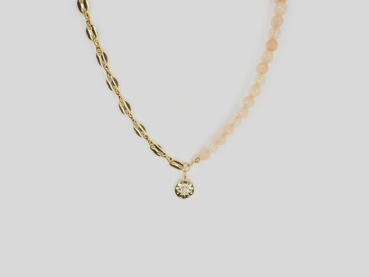 Gold plated necklace 18k. Beautiful handmade necklace with pink agate stone and gold pendant with zircons by Xatli. Gold plated necklace Canada. 18k gold plated chain. Affordable jewelry for every occasion.