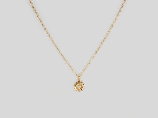 Flower gold plated necklace 18k with zircon. Beautiful handmade necklace. Gold plated chain necklace with a flower pendant by Xatli. Gold plated necklace Canada. 18k gold plated chain. Affordable jewelry for every occasion. Length: 16.5