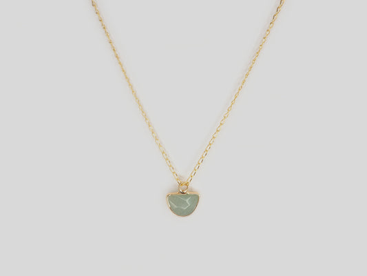 Gold plated necklace 18k. Beautiful handmade necklace with green stone pendant by Xatli. Gold plated necklace Canada. 18k gold plated chain. Affordable jewelry for every occasion.