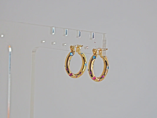 Hoops with zircons of colors