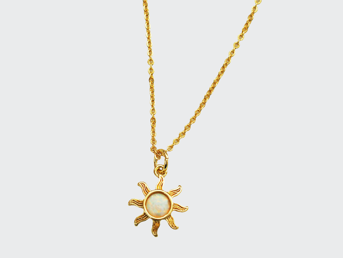 White Sun Necklace with Agatha Stone 18k Gold Plated