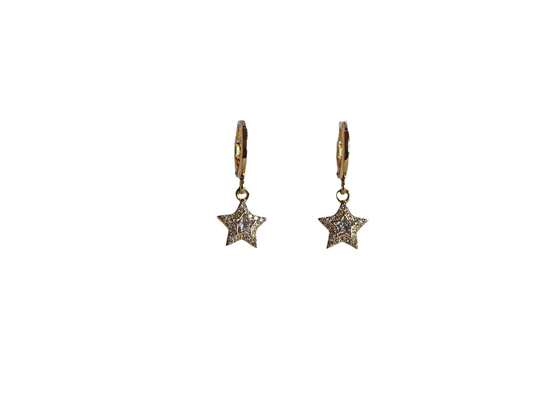 Huggies star with zircons