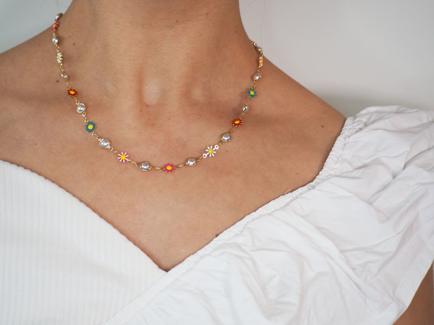 Flower of Colors Necklace with Pearls 18k Gold Plated