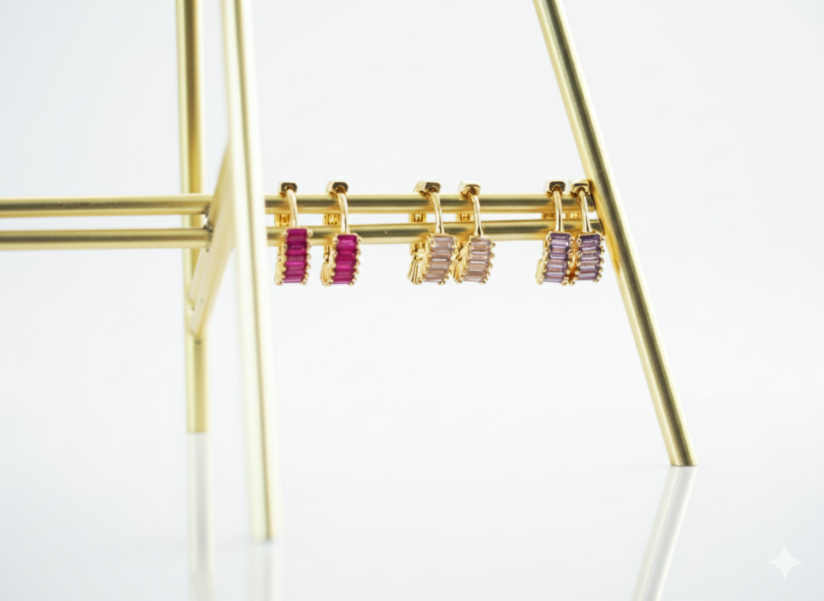 Huggies Line Zircons of Color – 18K Gold Plated