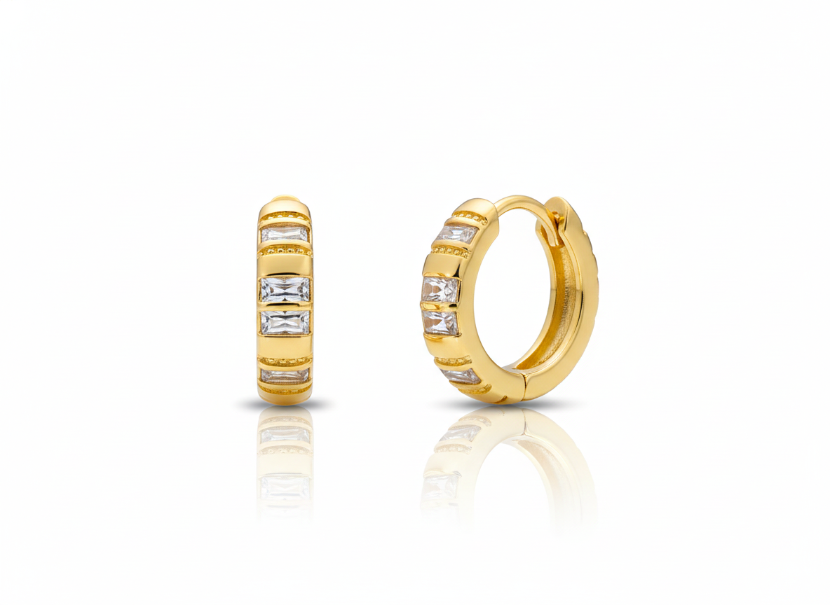 Huggies with white Zirconias -18K Gold Plated
