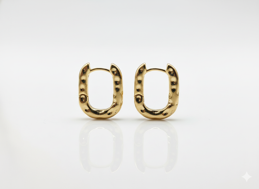 Huggies Classic Rectangle - 18K Gold Plated