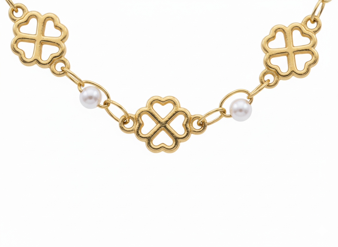 Clover Necklace with Pearls 18k Gold Plated