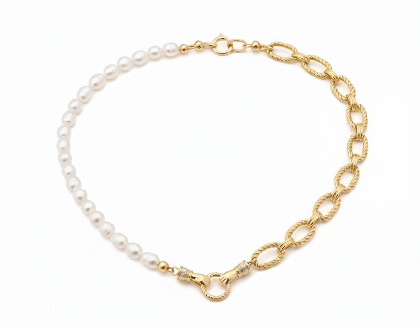 Hands & Fresh water pearl Chain Necklace  -18K Gold Plated