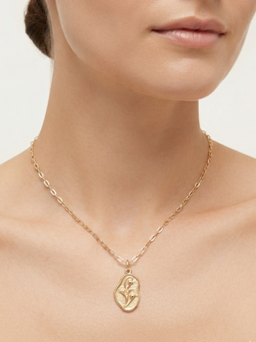 Rose Sun Pendant Necklace – 18K Gold Plated