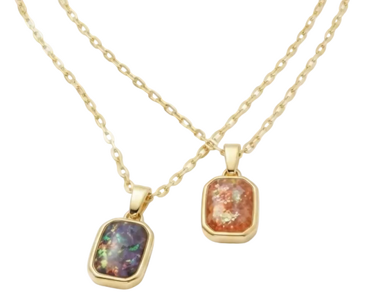 Square Acrylic Pendant Necklace – 18K Gold Plated